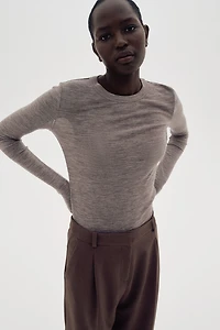 Haut en tricot de laine fin
