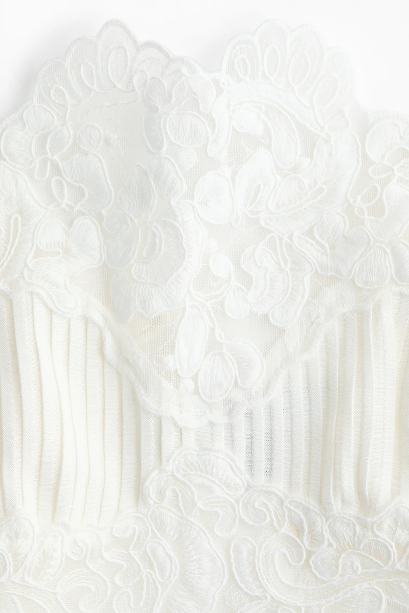 Linen-Blend Lace-Detail Top