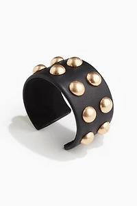 Bracelet manchette clouté