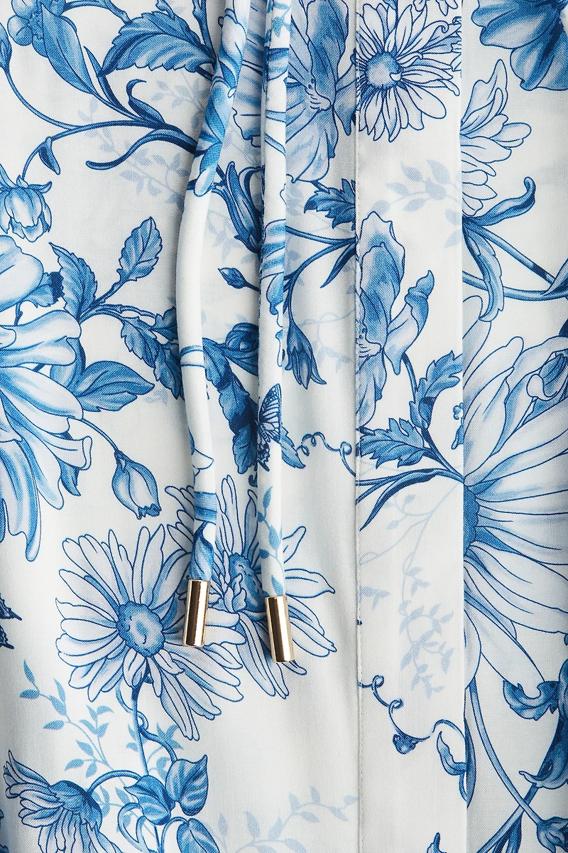 Robe longue à manches bouffantes
