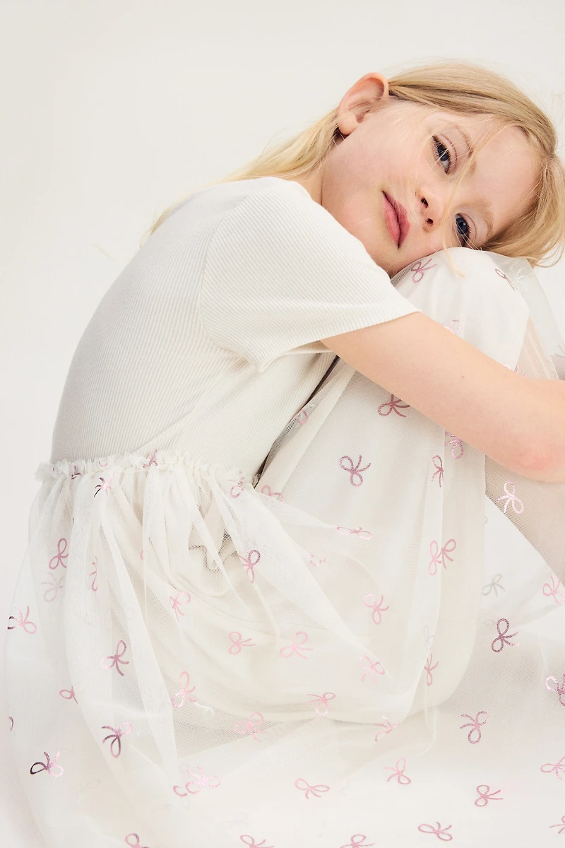 Robe avec jupe en tulle