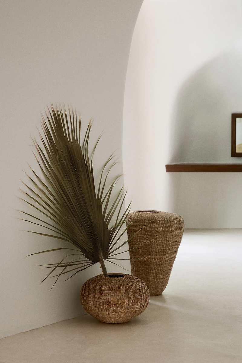Vase en paille