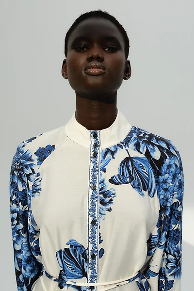 Robe avec ceinture à nouer