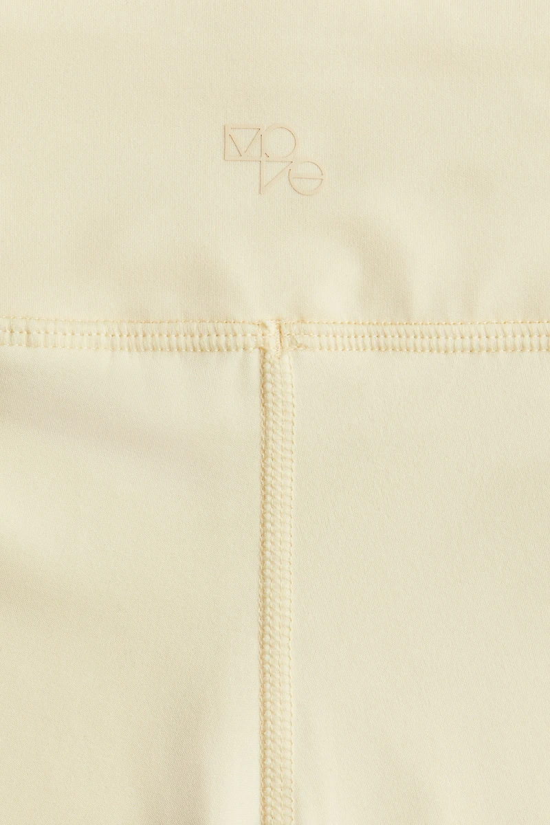 Biking Shorts with DryMove™