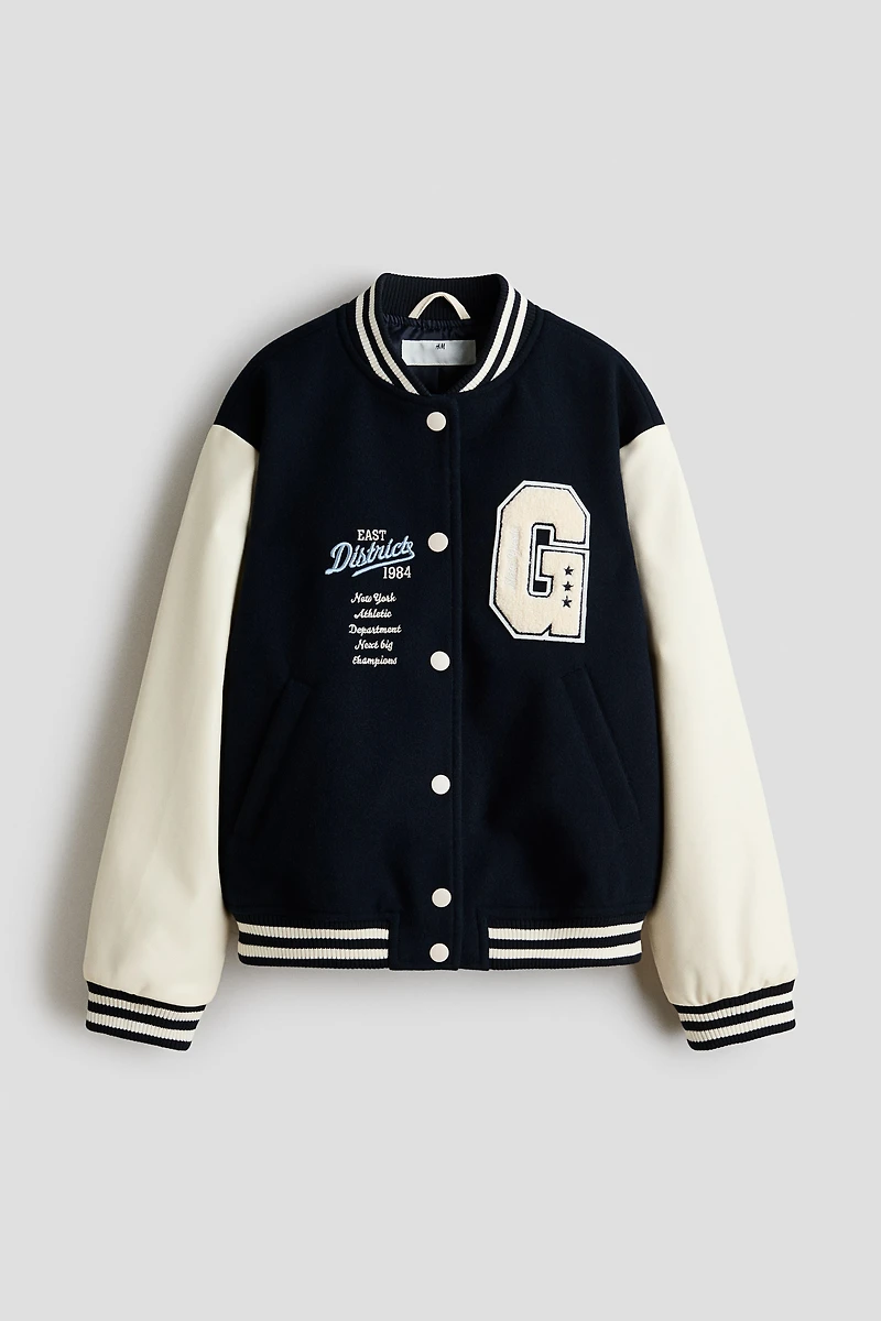 Veste de baseball avec appliqués