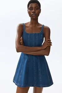 Robe en denim avec jupe évasée