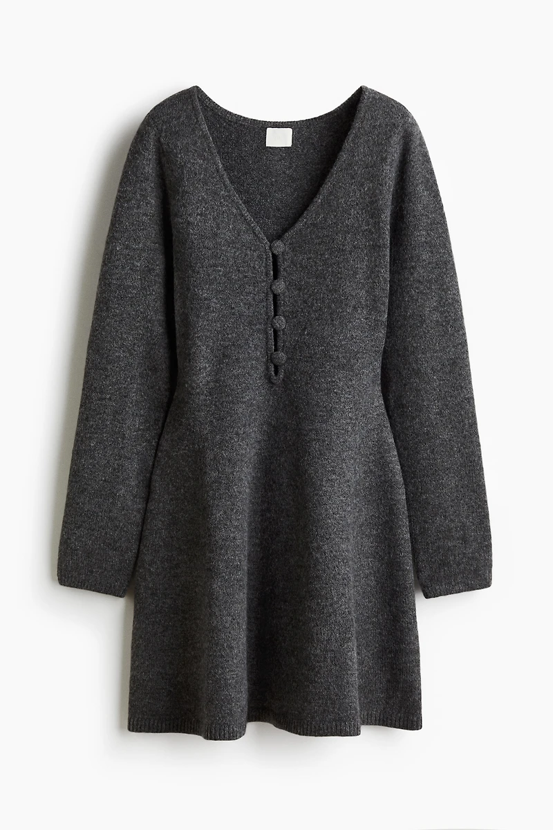 Robe en tricot à jupe évasée