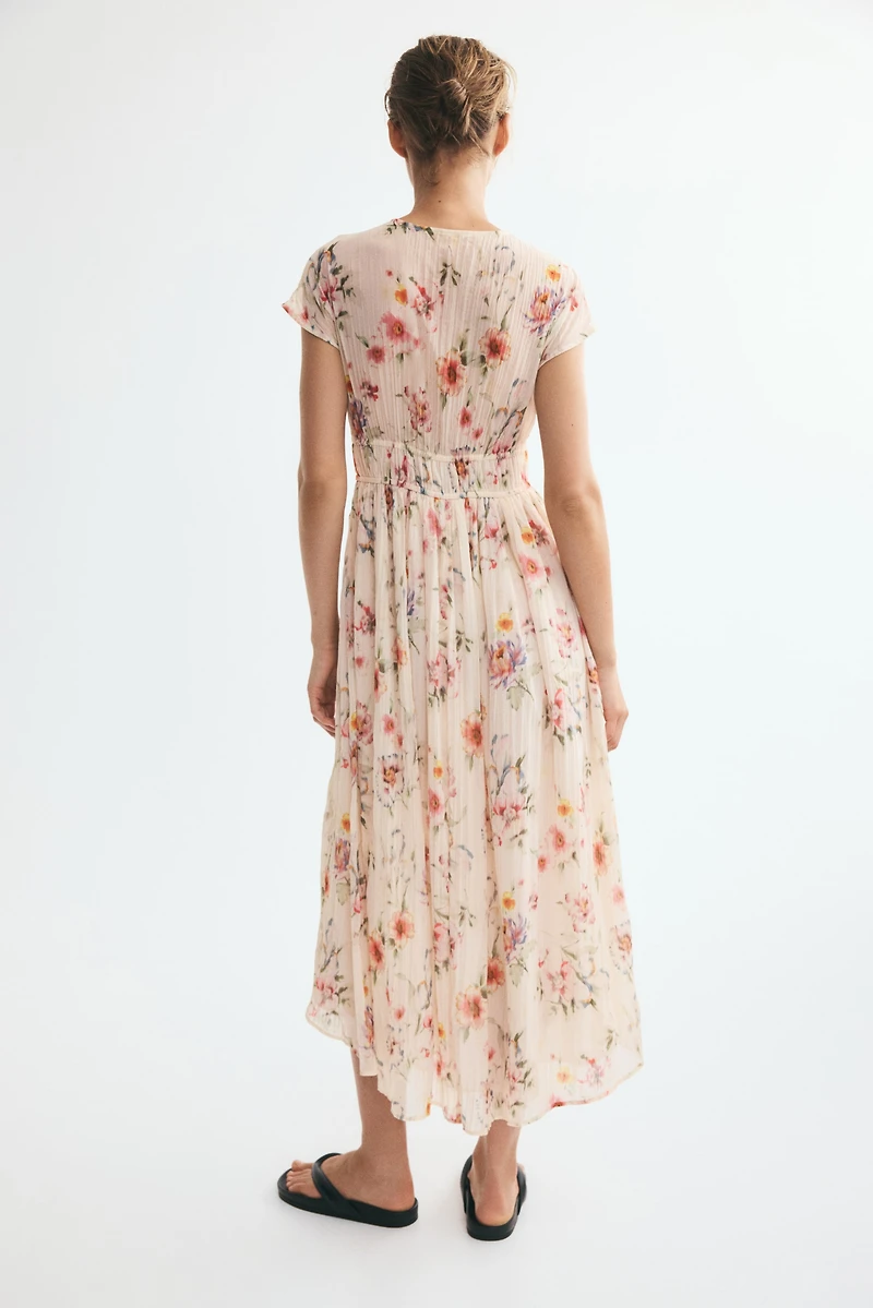 Robe froncée à mancherons