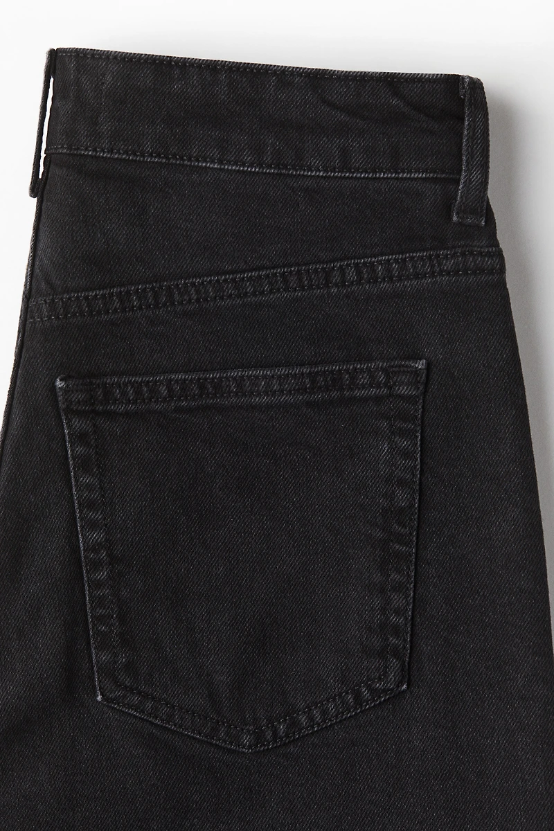 Slim-Fit Mom High Ankle Jeans