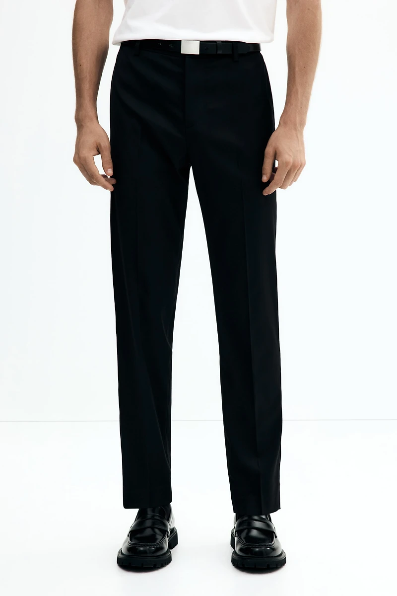 Pantalon d'habit près du corps