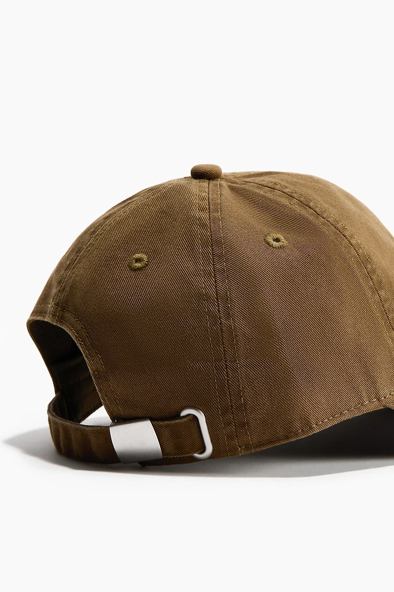 Embroidered-motif Twill Cap