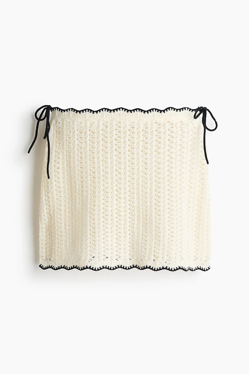 Jupe de plage à l'aspect crochet