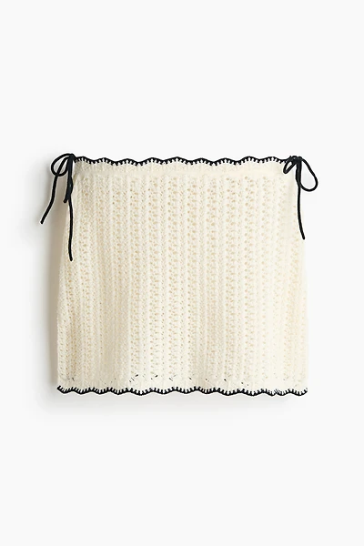 Jupe de plage à l'aspect crochet