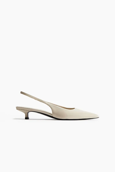 Escarpins à bout pointu avec petit talon