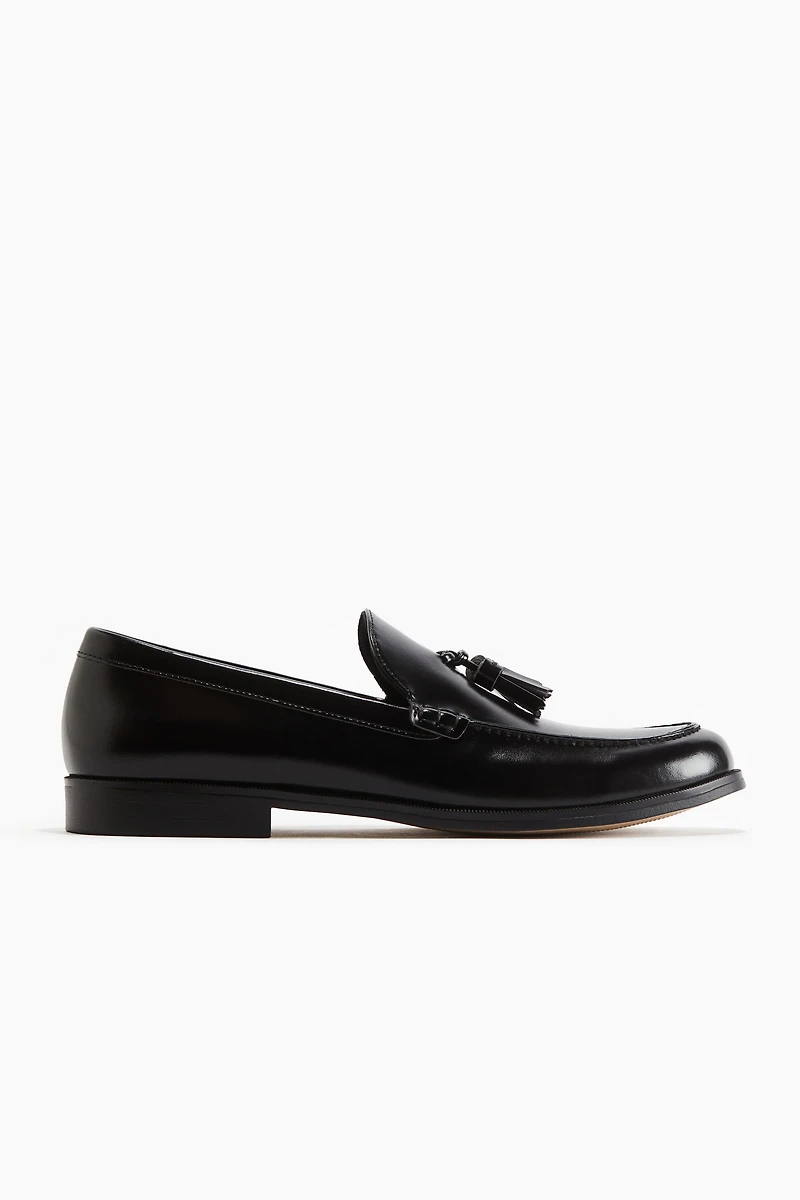 Tasseled Loafers