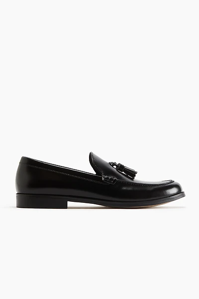 Tasseled Loafers