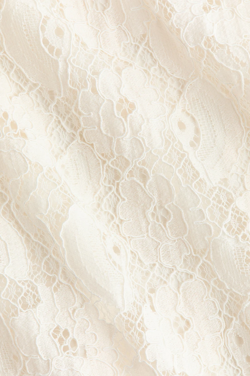 Robe à volants en dentelle