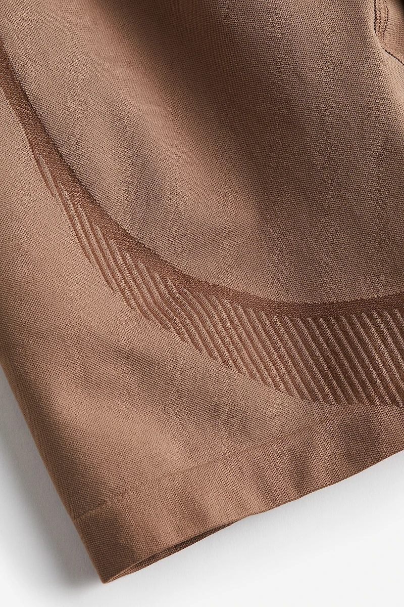 DryMove™ Seamless Shaping Sports Bike Shorts
