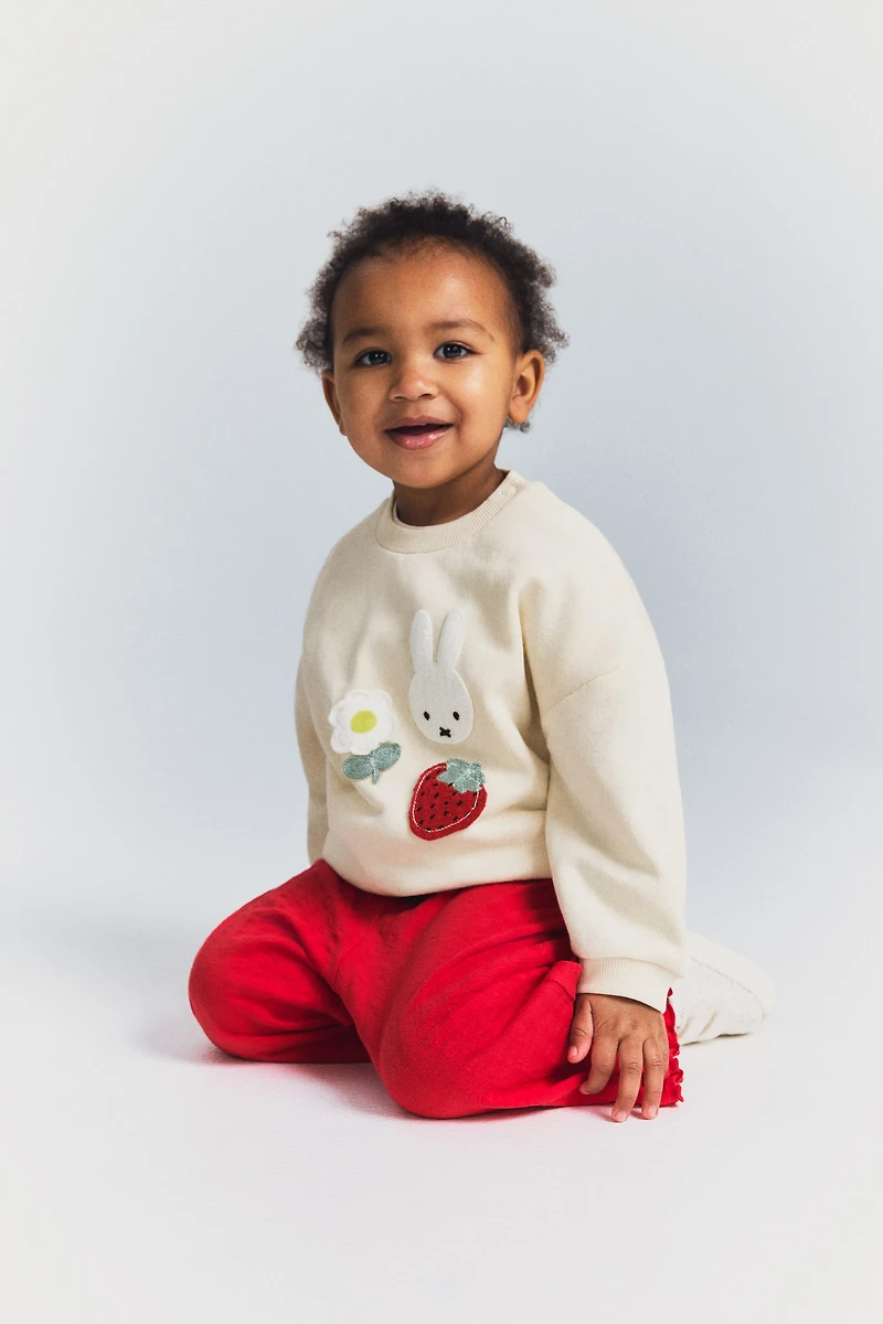 Appliquéd Sweatshirt