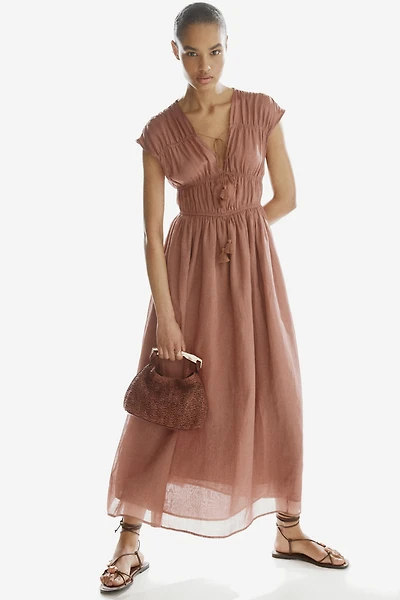 Robe en ramie avec cordons de serrage