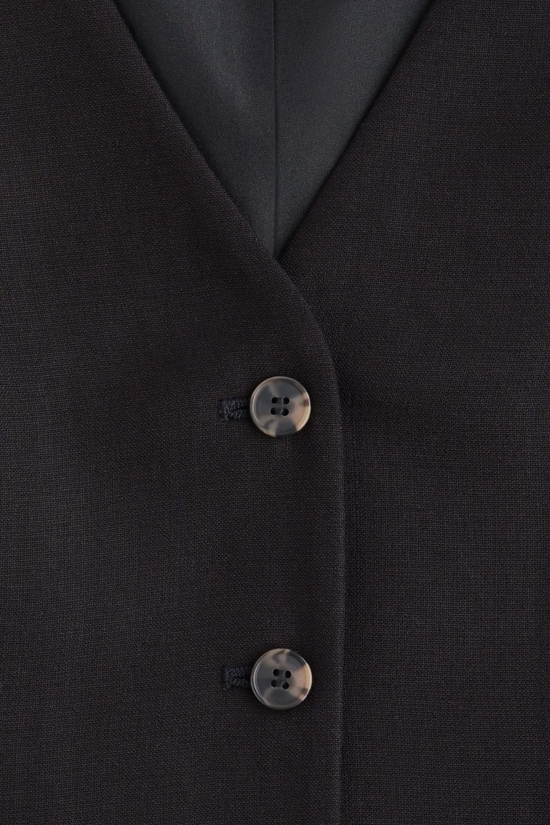 Short Vest