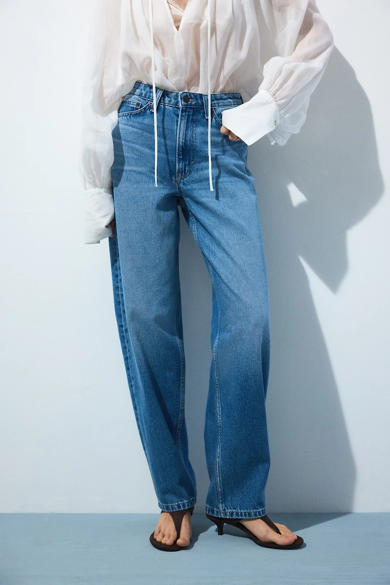 Jean taille haute coupe tonneau