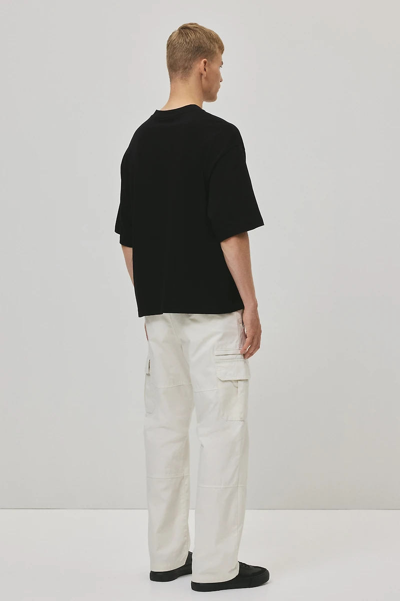 Pantalon cargo classique en sergé