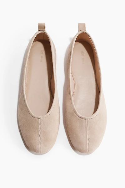 Ballerines en cuir velours