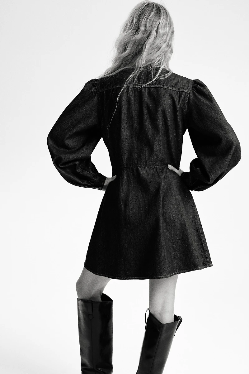 Robe en denim avec détail à nouer