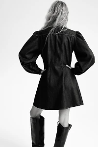 Robe en denim avec détail à nouer