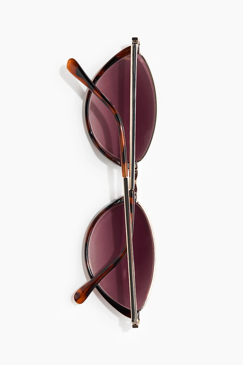 Lunettes de soleil fines