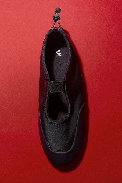 Ballerines avec cordon de serrage