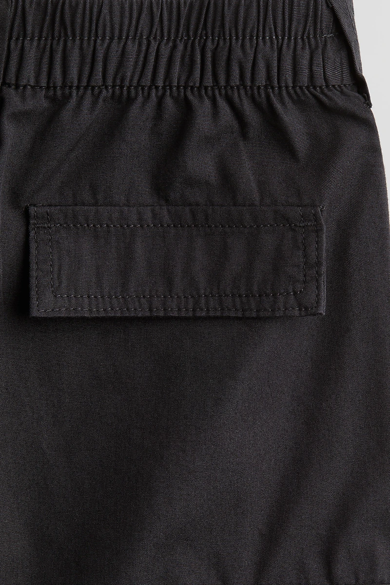 Wide-Leg Cargo Pants