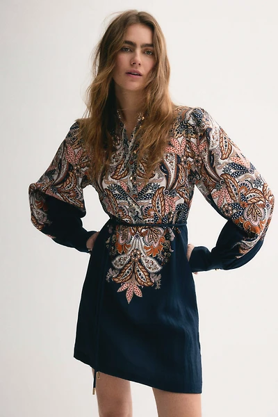 Robe avec ceinture à nouer