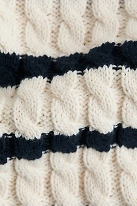 Chandail en tricot torsadé