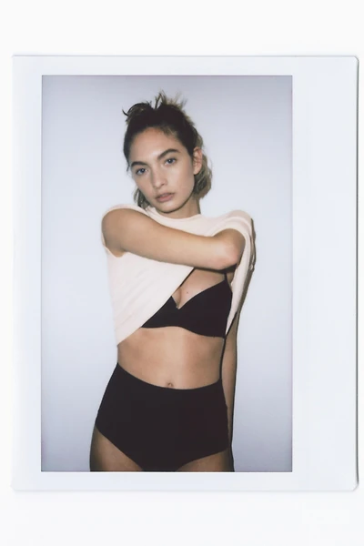 Haut en fin tricot à col cheminée