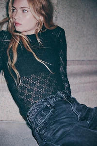 Wide-Leg Ultra High Jeans