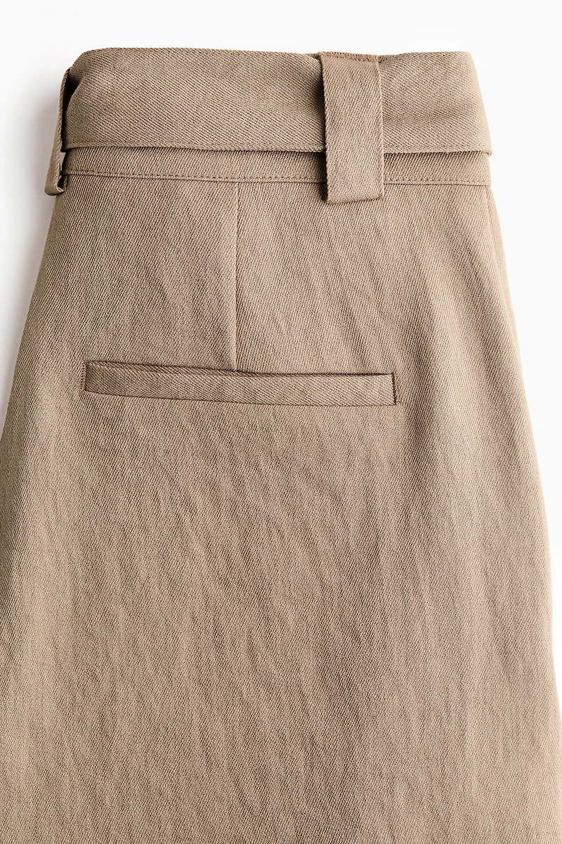 Wide-Leg Pants with Belt