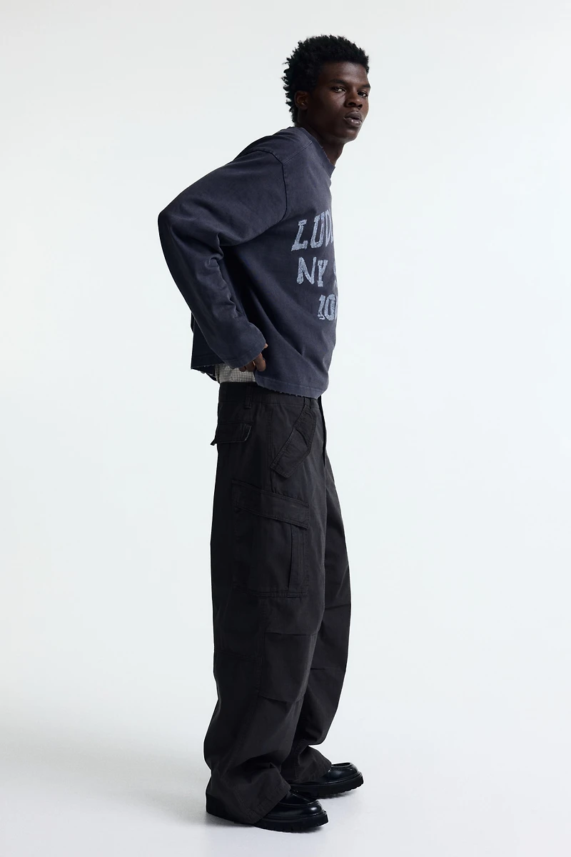 Loose-Fit Cargo Pants