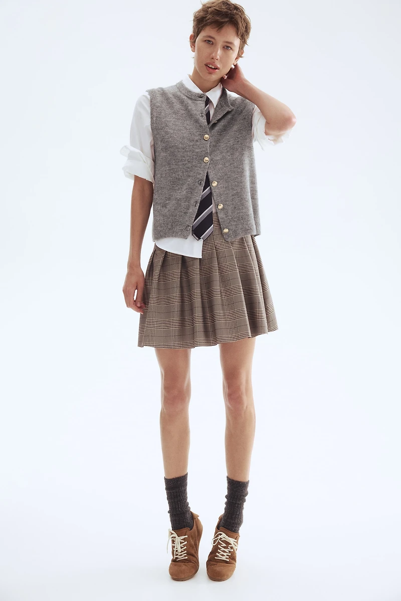 Fine-Knit Vest