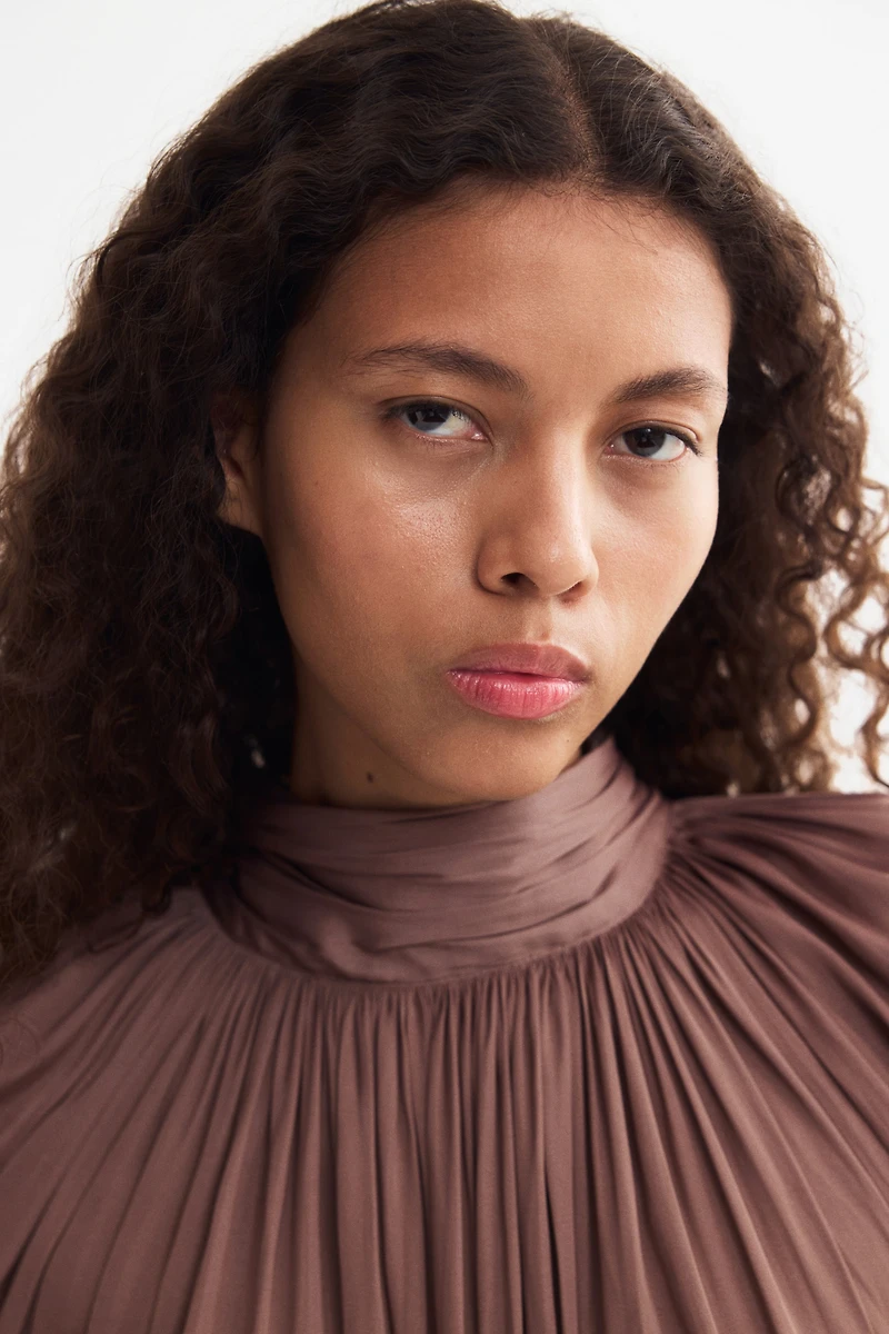 Balloon-Sleeved Blouse