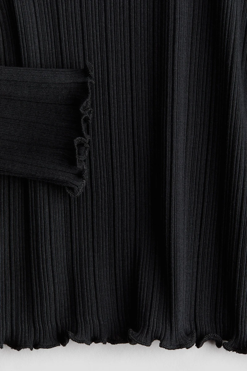 Ribbed Top with Overlocked Trim