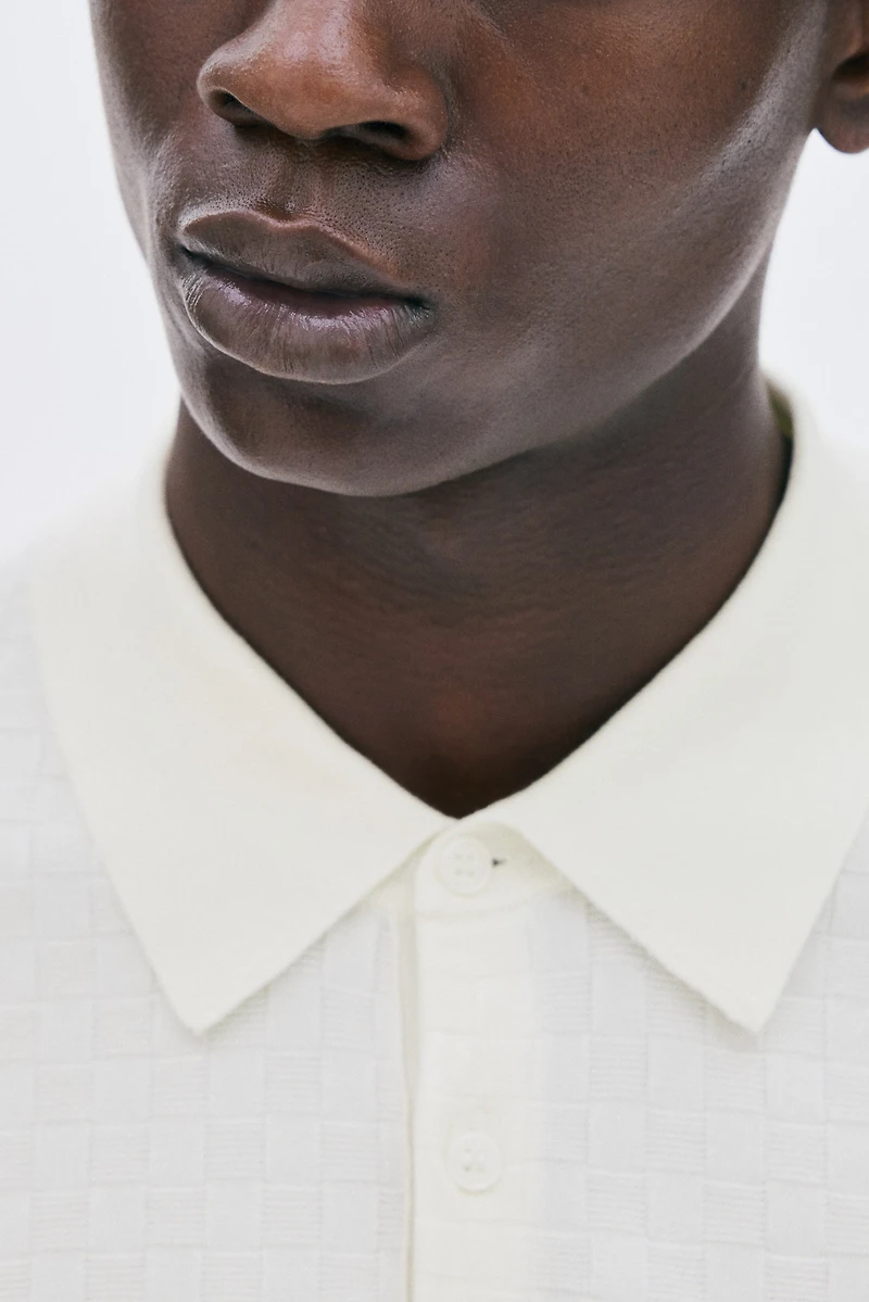 Slim Fit Textured-knit polo shirt