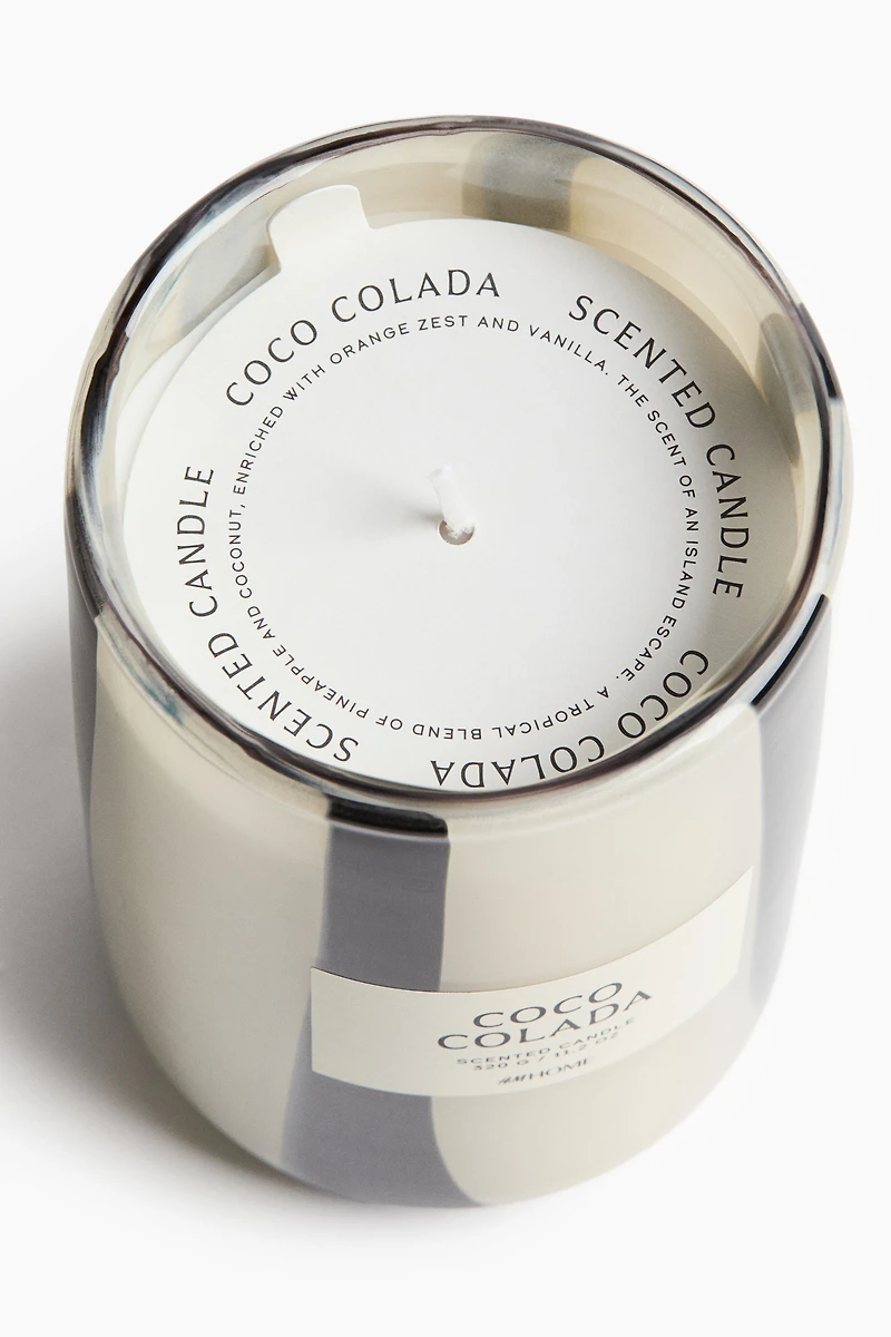 Bougie parfumée dans un pot en verre