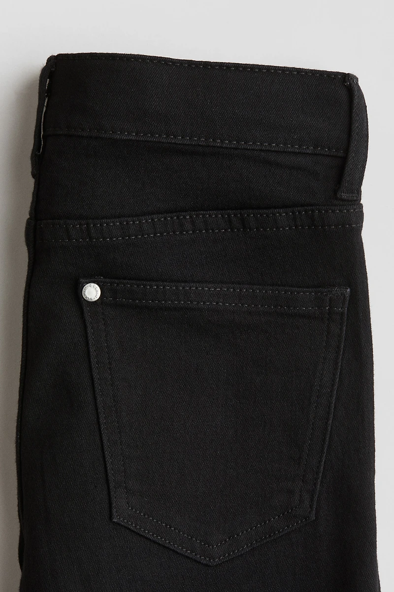 Comfort Stretch Slim-Fit Jeans