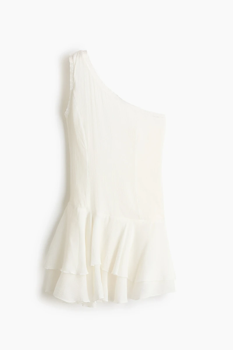 Robe asymétrique à volant