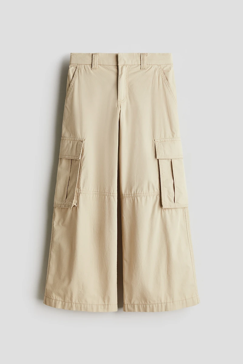 Wide-Leg Cargo Pants