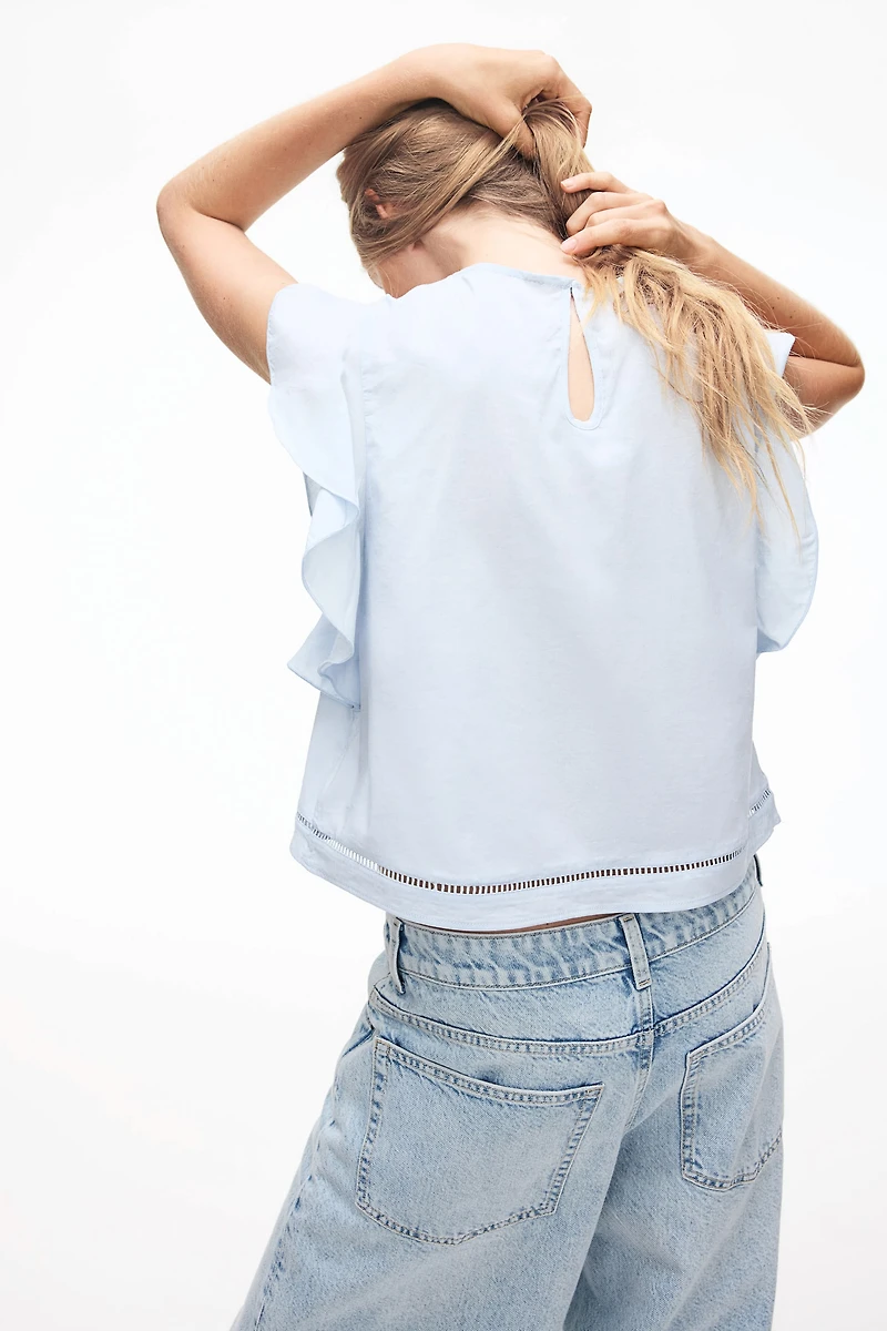 Flutter-Sleeved Blouse
