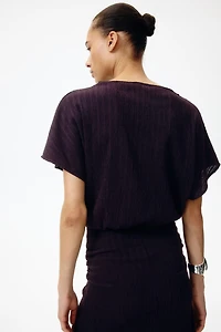 Robe froissée à manches papillon