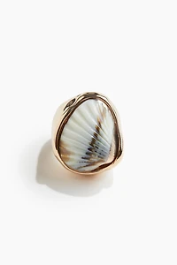 Asymmetric ring